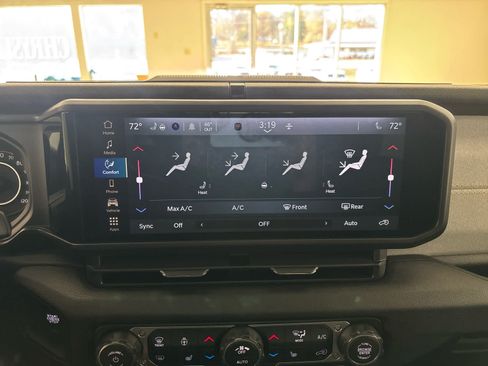 New 2026 Jeep Wrangler Sport AWD/4WD image 33