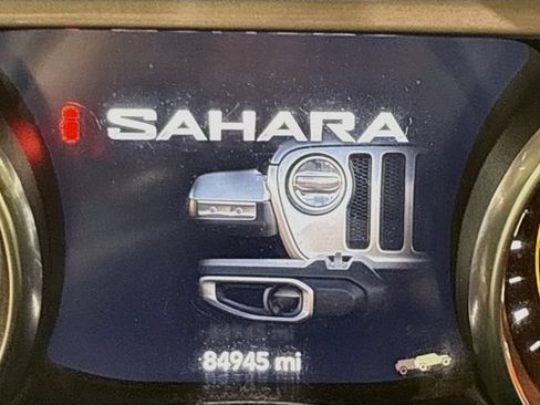 Used 2020 Jeep Wrangler Unlimited Sahara AWD/4WD image 12