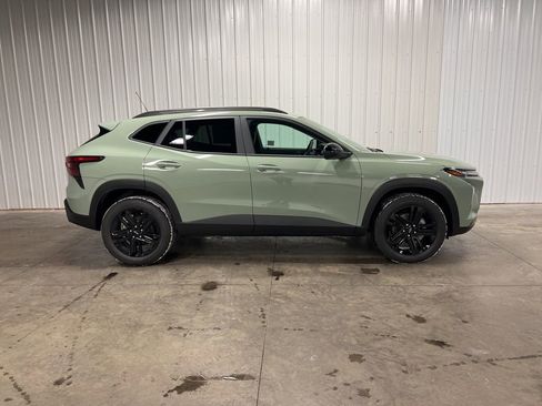 New 2026 Chevrolet Trax ACTIV w/ Driver Confidence Package image 2