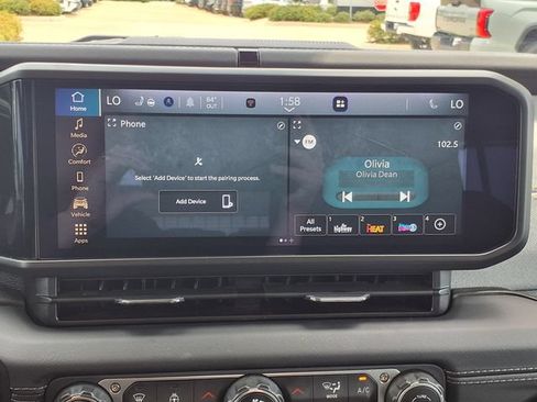 Used 2025 Jeep Wrangler Unlimited Sahara AWD/4WD image 26