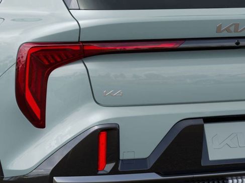 New 2026 Kia K4 GT-Line image 12