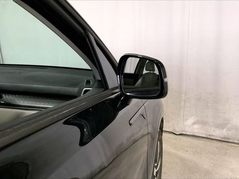 Used 2023 Kia Sorento S w/ Panoramic Sunroof Package FWD image 11
