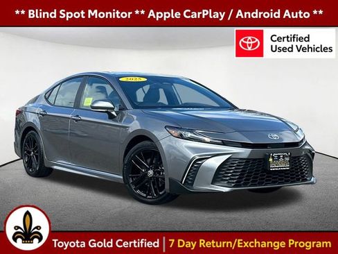 Certified 2025 Toyota Camry SE w/ Convenience Package FWD image 1