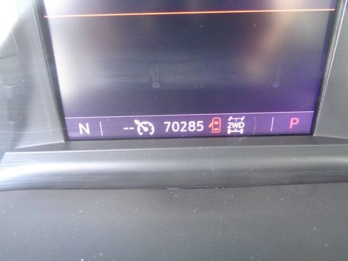 Used 2023 Chevrolet Silverado 2500 LT AWD/4WD image 76