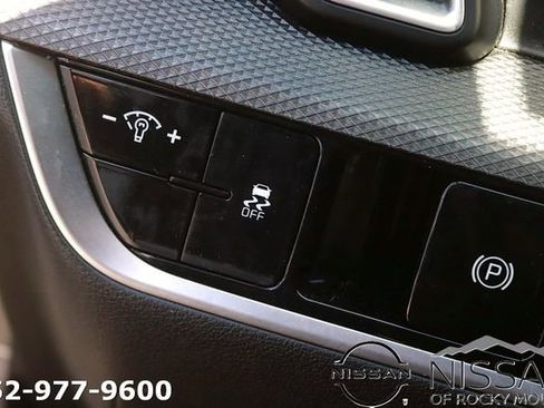 Used 2024 Kia Sportage LX FWD image 23