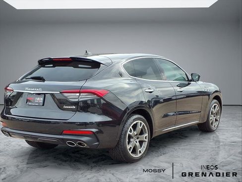 Used 2023 Maserati Levante Modena image 7