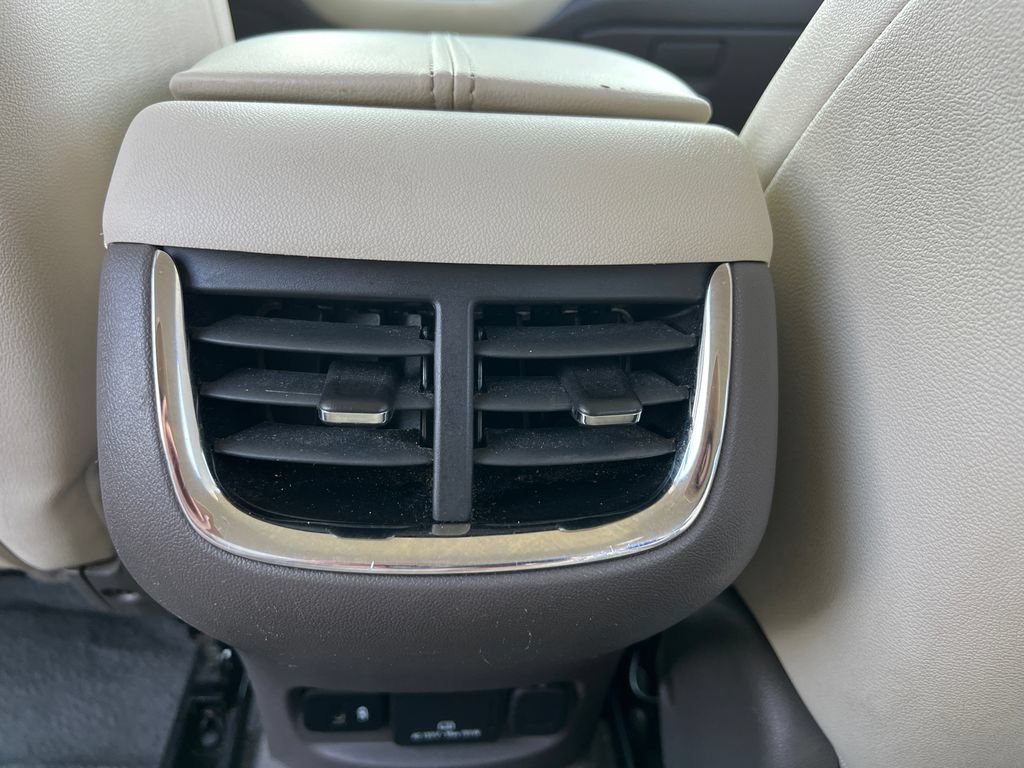 Used 2024 Chevrolet Malibu LT FWD image 14