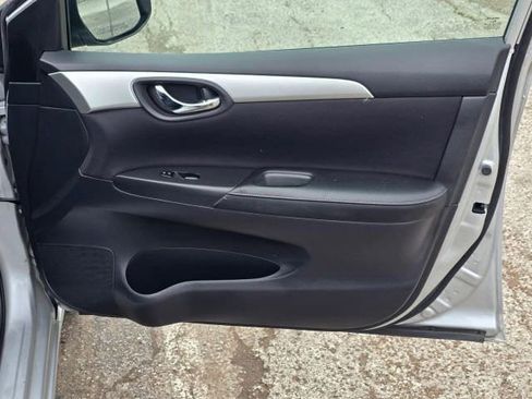Used 2019 Nissan Sentra S FWD image 16