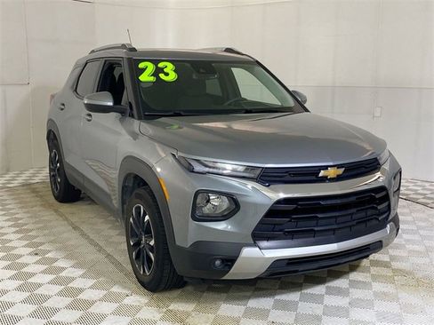 Used 2023 Chevrolet TrailBlazer LT w/ Convenience Package image 1