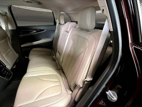 Used 2022 Lincoln Nautilus Reserve AWD/4WD image 23