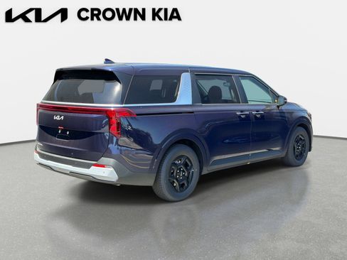 New 2026 Kia Carnival FWD image 5