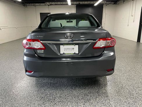 Used 2011 Toyota Corolla LE image 5