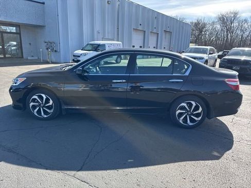 Used 2017 Honda Accord EX-L image 5