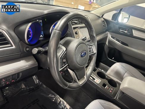 Used 2019 Subaru Outback 2.5i Premium image 16