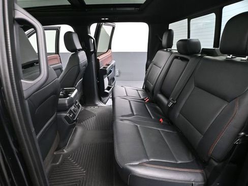 Used 2022 Ford F150 Lariat w/ Equipment Group 502A High image 44