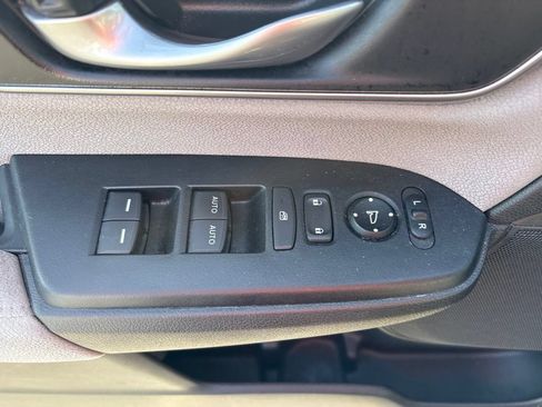 Used 2022 Honda CR-V EX image 18