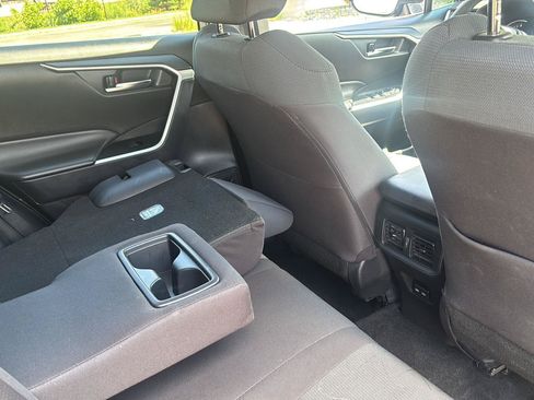 Used 2024 Toyota RAV4 XLE FWD image 22