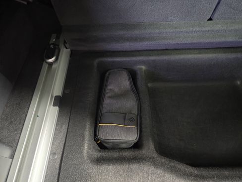 Used 2022 Rivian R1S Launch Edition image 34