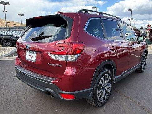 Certified 2023 Subaru Forester Limited AWD/4WD image 3