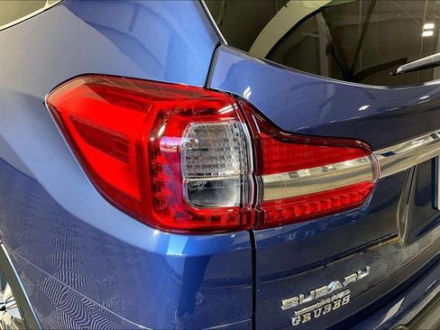 Used 2021 Subaru Ascent Limited image 41