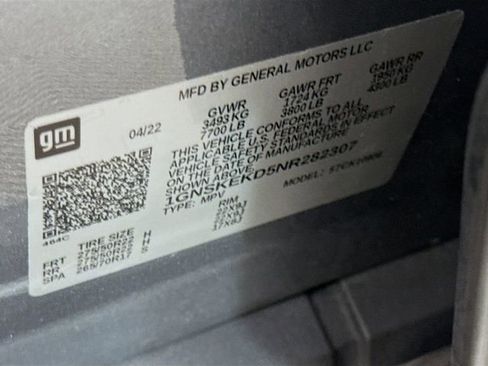 Used 2022 Chevrolet Suburban RST w/ Luxury Package image 34