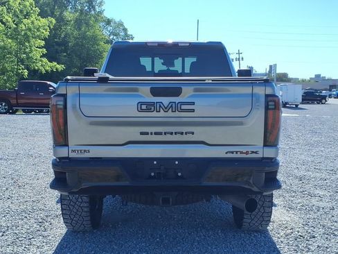Used 2025 GMC Sierra 2500 AT4X AWD/4WD image 45