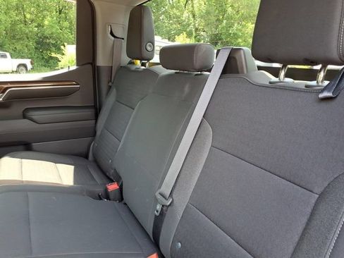 Used 2022 Chevrolet Silverado 1500 LT w/ Protection Package AWD/4WD image 11