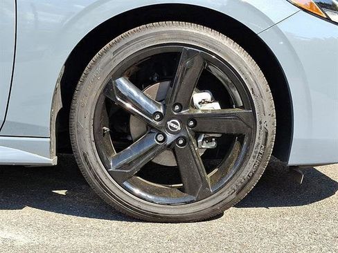 Certified 2024 Nissan Sentra SR FWD image 8
