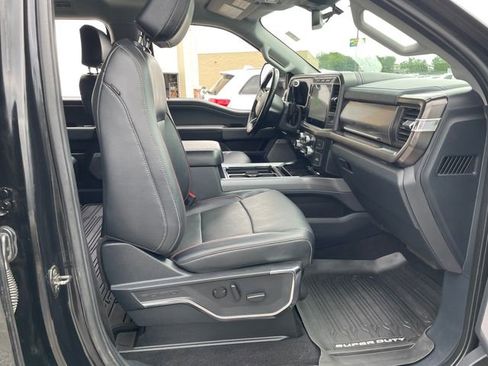 Used 2023 Ford F350 Lariat image 40