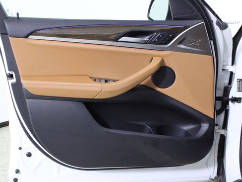 Used 2023 BMW X4 xDrive30i w/ Parking Assistance Package image 20