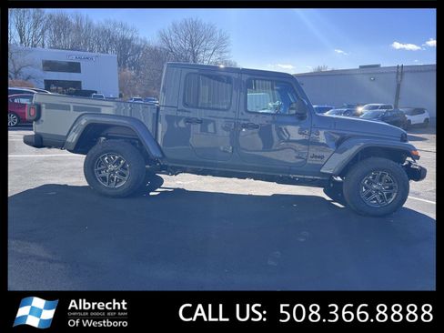 New 2026 Jeep Gladiator Sport image 6