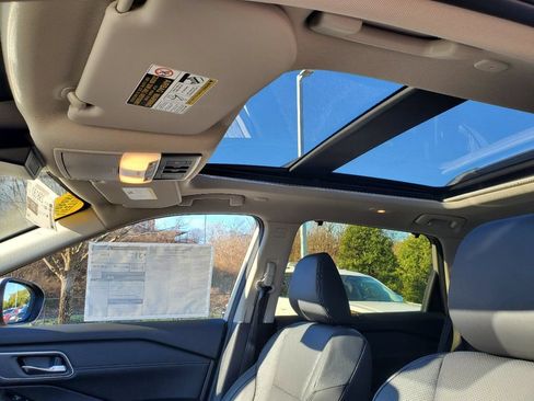 New 2026 Nissan Rogue Platinum w/ Platinum Premium Package AWD/4WD image 16