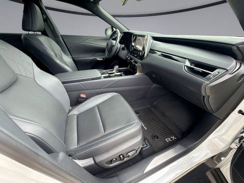 Used 2025 Lexus RX 350 FWD w/ Technology Package image 15