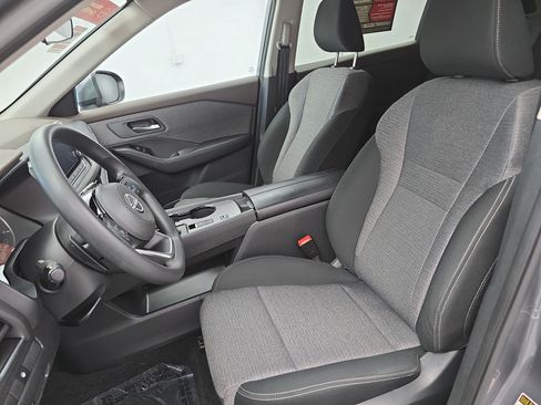 Certified 2023 Nissan Rogue SV FWD image 14