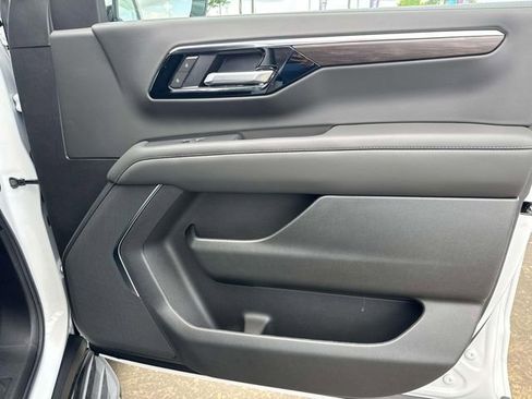 New 2026 Chevrolet Tahoe LS w/ Max Trailering Package RWD image 17