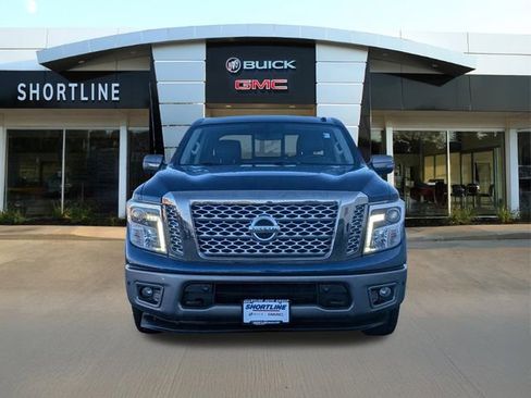 Used 2018 Nissan Titan Platinum Reserve image 9
