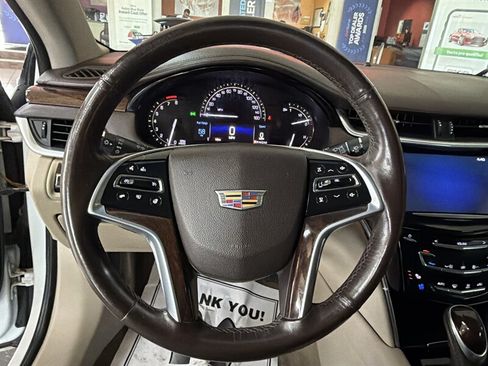 Used 2017 Cadillac XTS Luxury FWD image 22