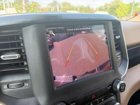 Used 2019 RAM 1500 Big Horn AWD/4WD image 28