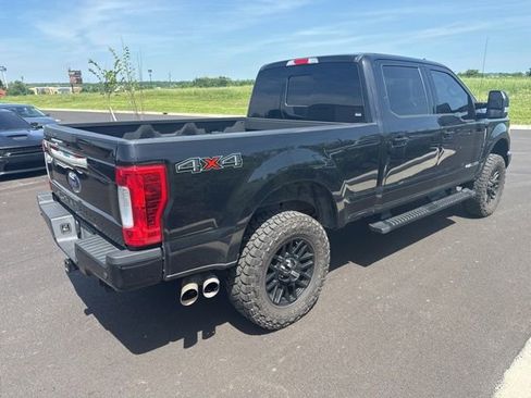 Used 2019 Ford F250 Lariat AWD/4WD image 3
