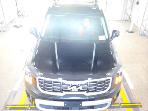 Used 2025 Kia Telluride S image 7