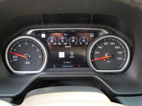 Used 2021 Chevrolet Tahoe Z71 w/ Z71 Off-Road Package AWD/4WD image 34