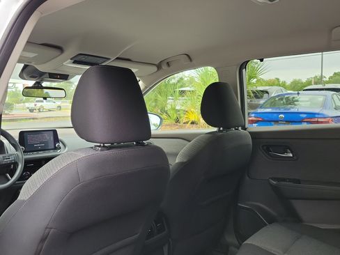 Certified 2021 Nissan Rogue SV AWD/4WD image 12