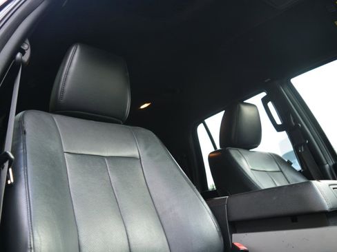 Used 2017 Ford Expedition XLT w/ Equipment Group 202A image 23