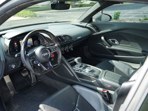 Used 2018 Audi R8 V10 plus AWD/4WD image 15