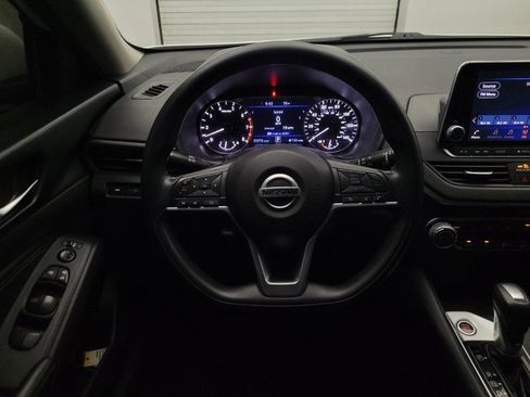 Used 2020 Nissan Altima 2.5 S FWD image 22
