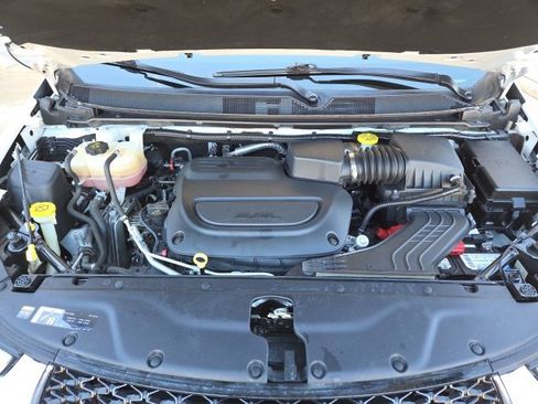 Used 2022 Chrysler Pacifica Touring-L image 67