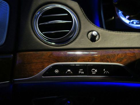 Used 2014 Mercedes-Benz S 63 AMG 4MATIC Sedan image 32