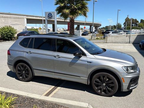 Used 2020 Volkswagen Tiguan SE R-Line w/ 3rd Row Seat Package AWD/4WD image 5