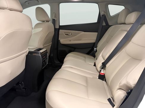 Used 2020 Nissan Murano SL w/ Moonroof Package AWD/4WD image 15