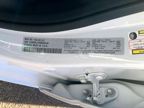 Used 2024 RAM 1500 Laramie image 30